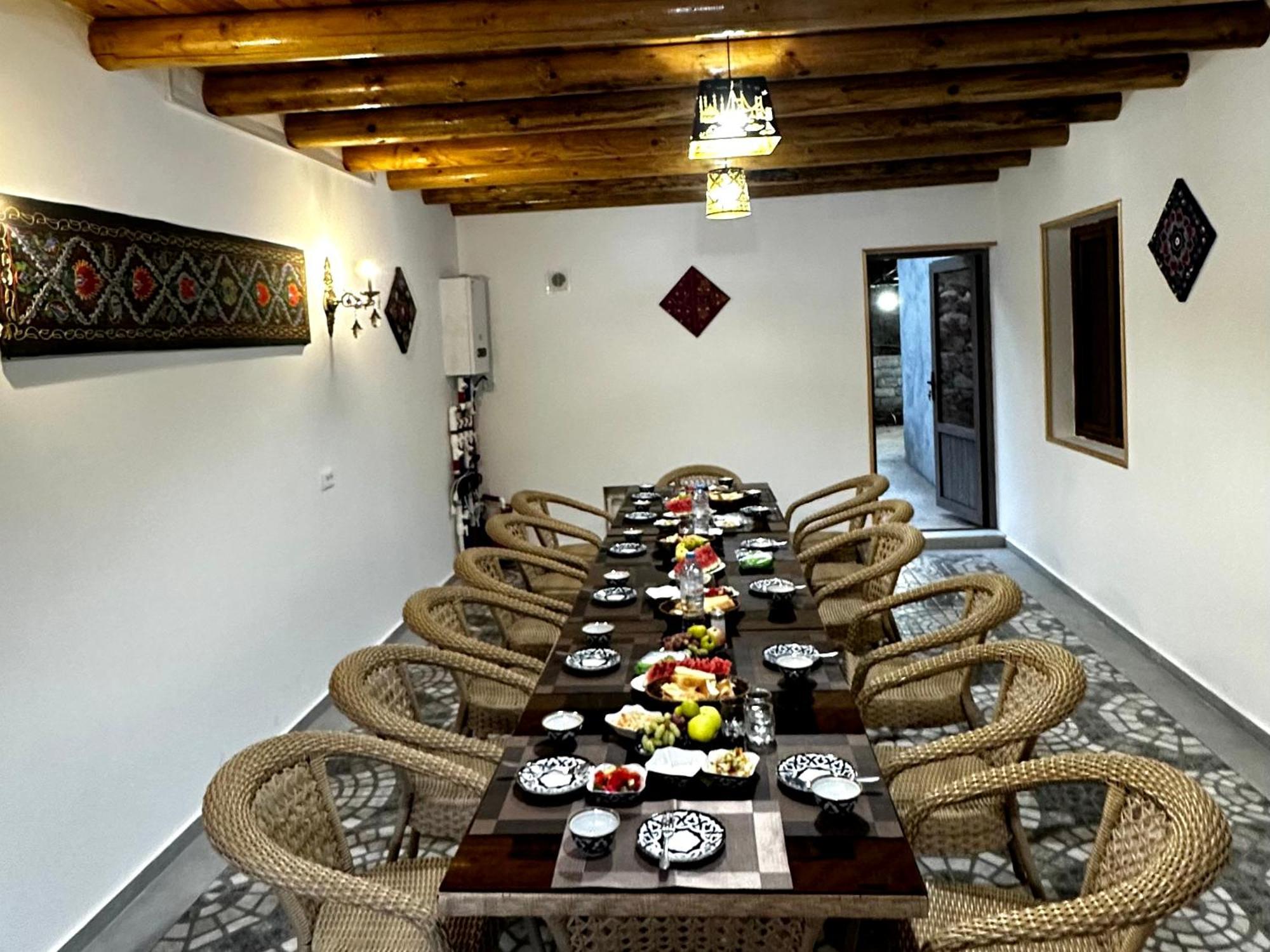 Hayat Guesthouse Nuratau Mountain Yukary-Ukhum Exteriör bild